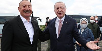 İlham Aliyev'den Cumhurbaşkanı Erdoğan'a sıcak karşılama